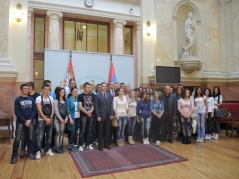24 October 2013 National Assembly Speaker Dr Nebojsa Stefanovic receives the senior students of the High School of Economics and Trade from Pristina, relocated to Laplje Selo 